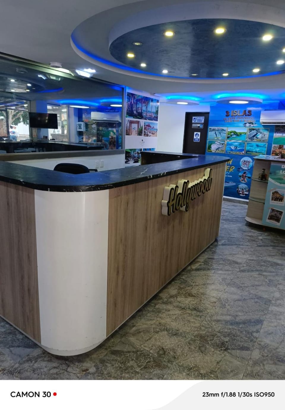 Lobby or reception, Text overlay