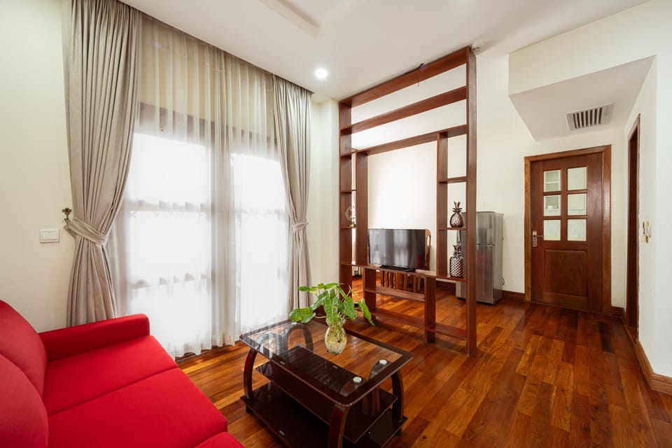 Communal lounge/ TV room, TV and multimedia, Living room, Seating area, Evening entertainment