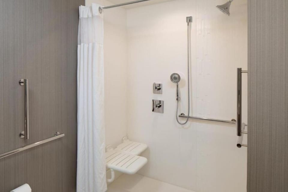 Bathroom, acessibility