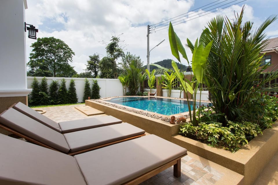 Pool view, Swimming pool