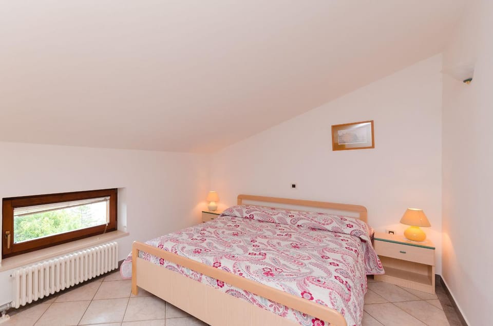 Bedroom, Bedroom