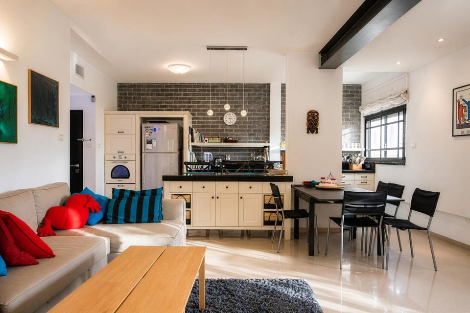Living room, Dining area, kitchen