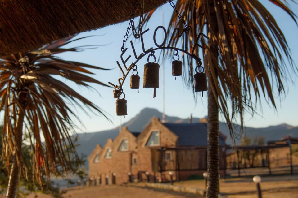 Facade/entrance, Mountain view