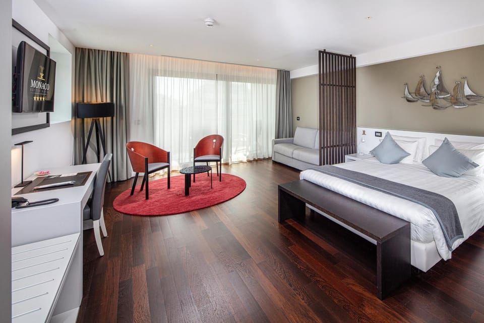 Living room, Seating area, Bedroom