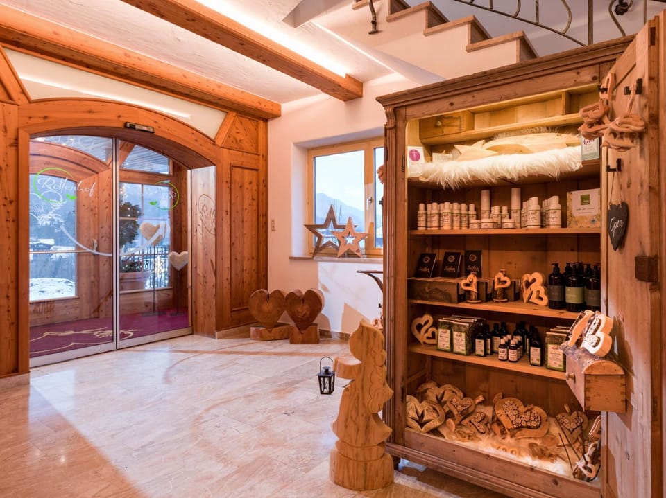 Lobby or reception, Decorative detail, On site, Shopping Area