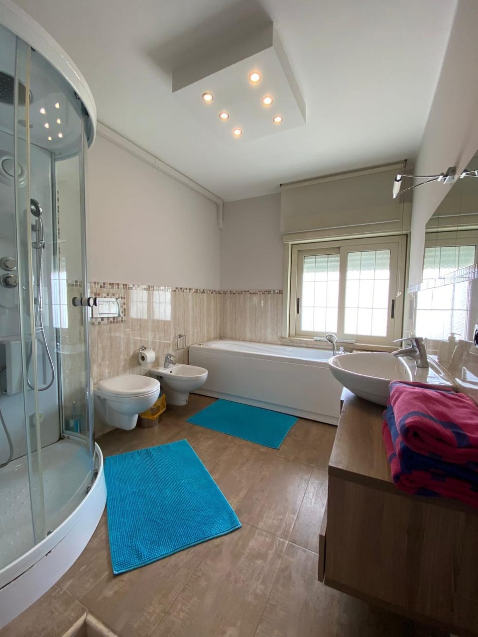 Bathroom, Bath