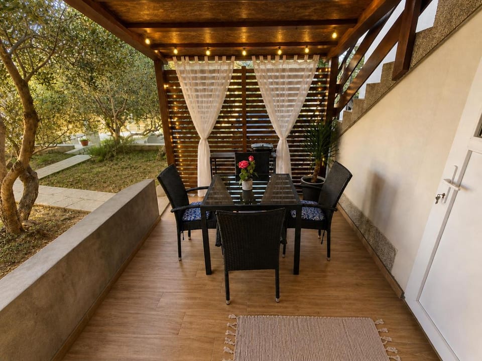 Apartmani Sladić Apartment in Murter