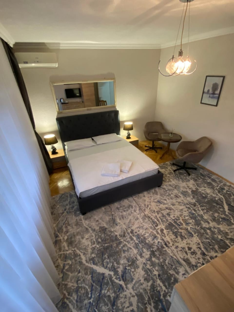 Photo of the whole room