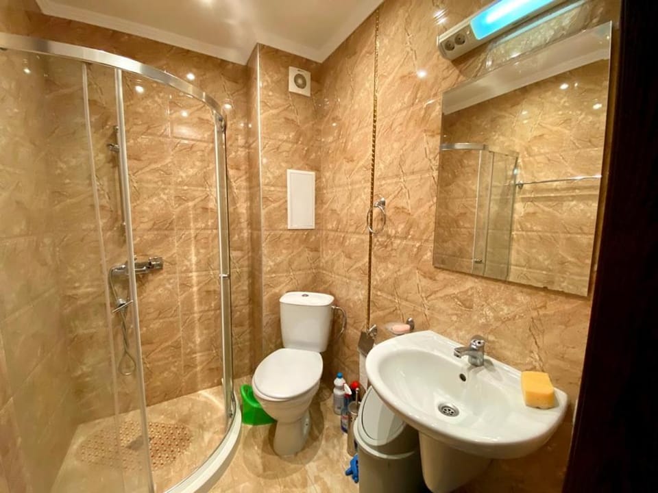 Shower, Toilet, Bathroom