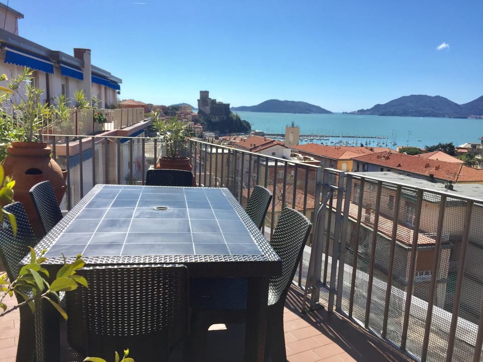 La Terrazza sul Golfo Apartment in Lerici