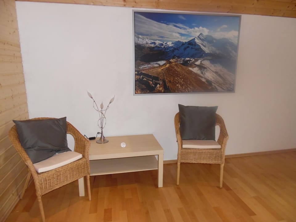 Seating area, Bedroom
