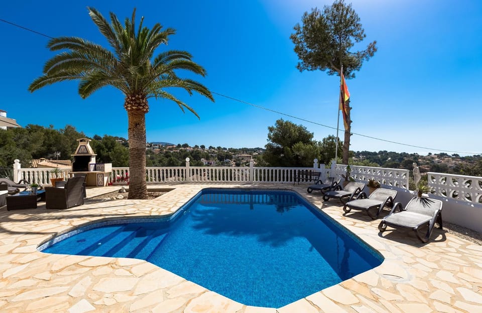 Balcony/Terrace, Seating area, Dining area, On site, Swimming pool, Swimming pool