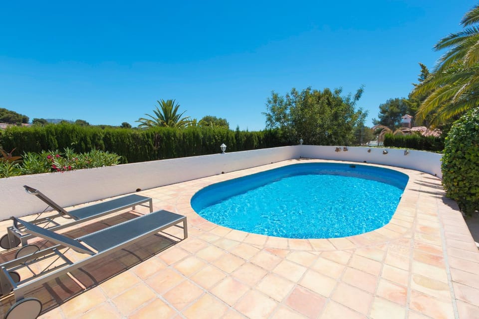 Solarium, Swimming pool
