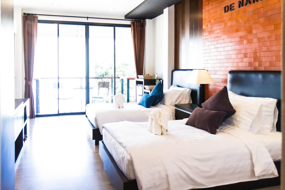 Bed, Photo of the whole room, Decorative detail, Bedroom