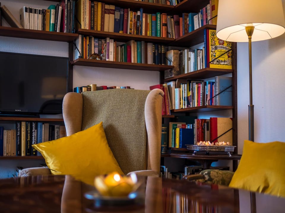 Library, Living room