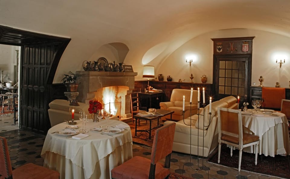 Restaurant/places to eat, Activities
