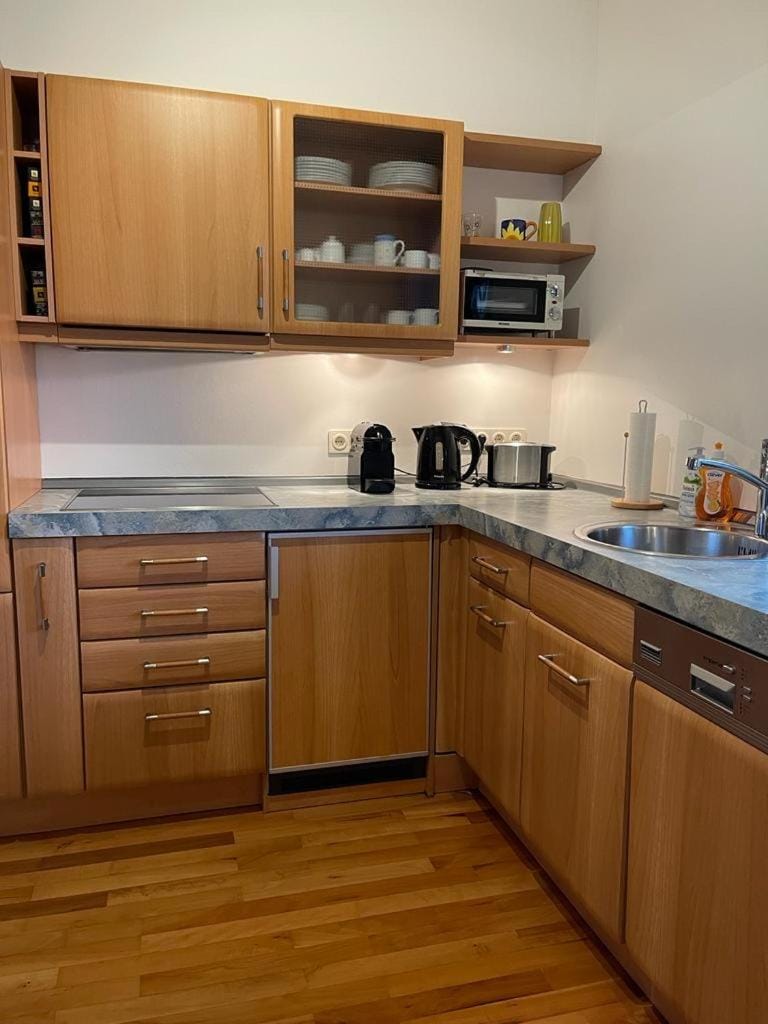 Kitchen or kitchenette, dishwasher, toaster