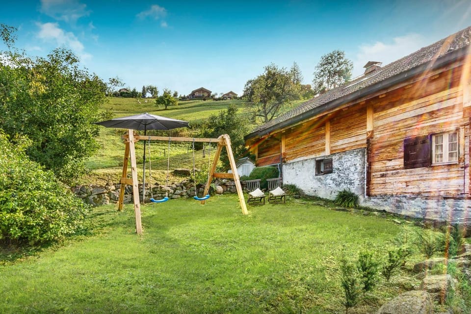 Property building, Spring, Day, Natural landscape, Garden, Garden view