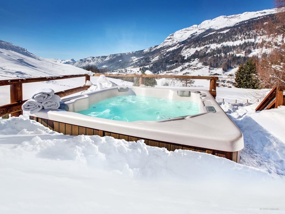 Hot Tub
