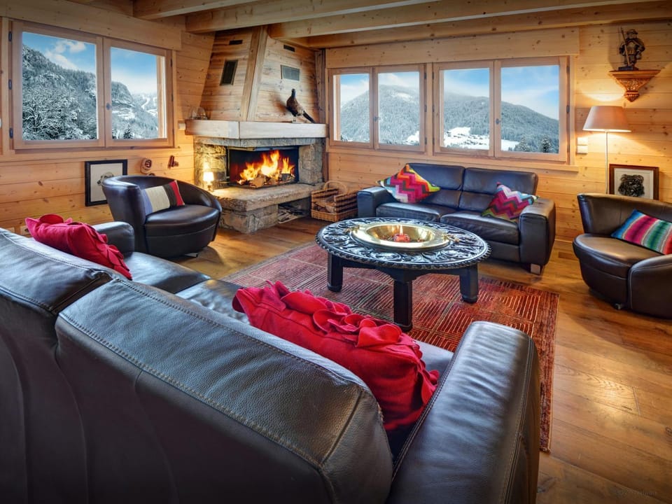 Winter, Living room, Seating area, Mountain view