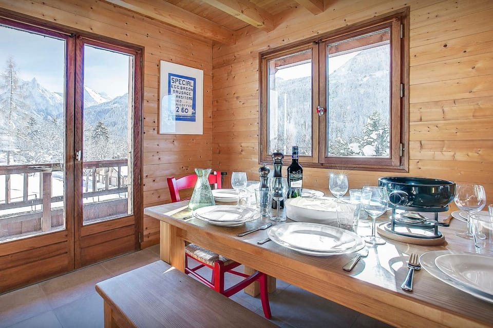 Dining area, Mountain view