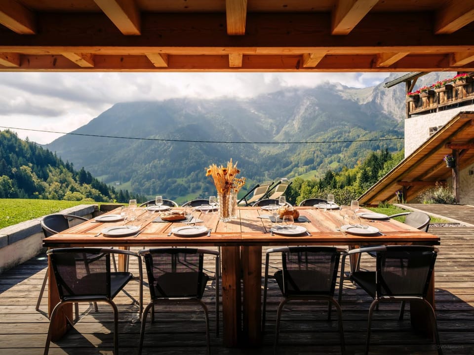 Day, Natural landscape, View (from property/room), Balcony/Terrace, Dining area, Mountain view