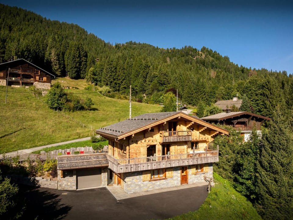 Property building, Day, Natural landscape, Mountain view