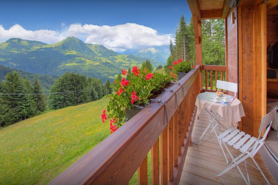 Natural landscape, Summer, Balcony/Terrace, Mountain view