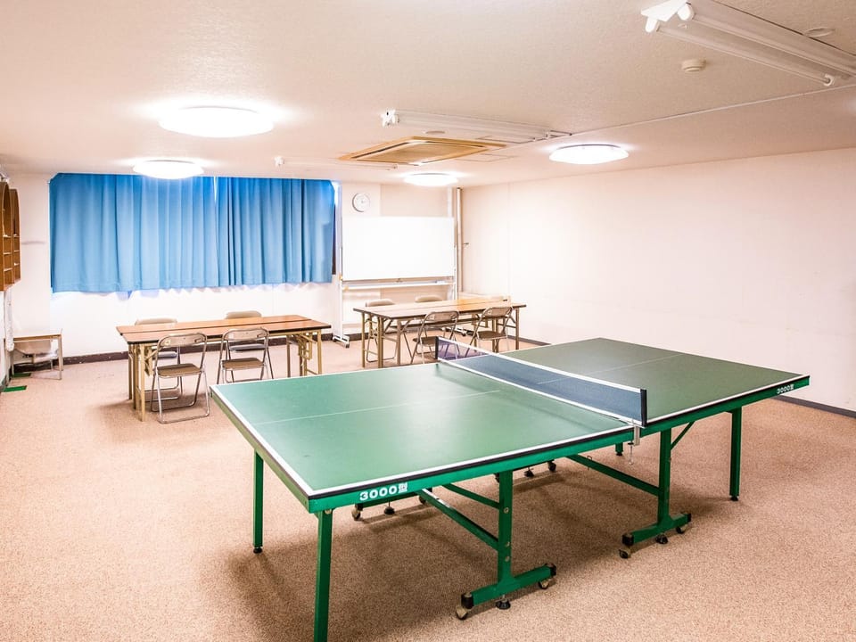 Table tennis