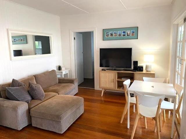 Sorrento Beach Cottages No. 2 - in the heart of Sorrento Villa in Melbourne Road