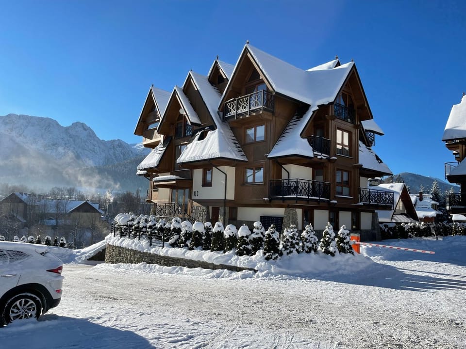 Aspen Ski Szymaszkowa Apartment in Zakopane