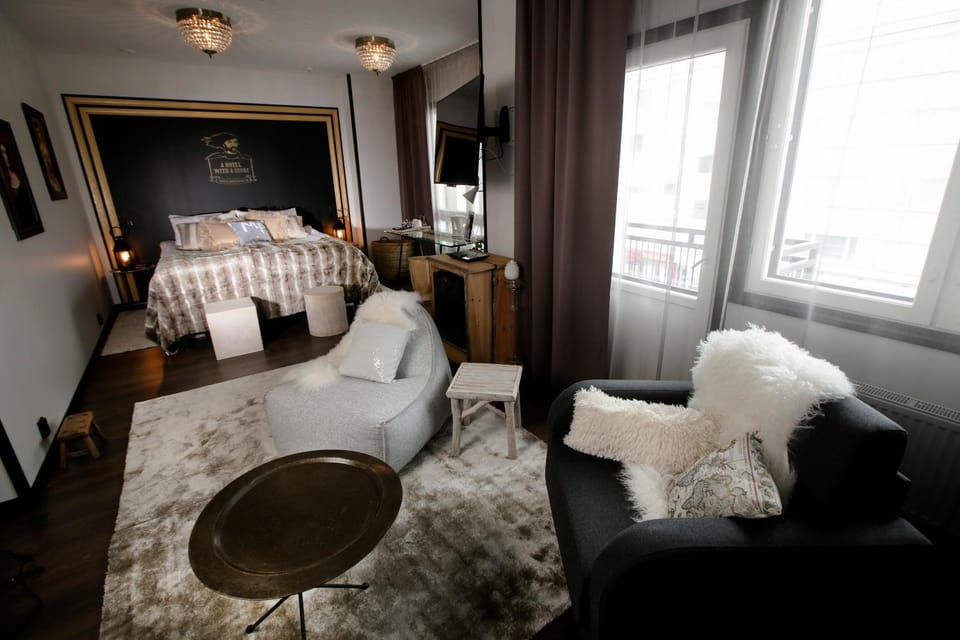 Photo of the whole room
