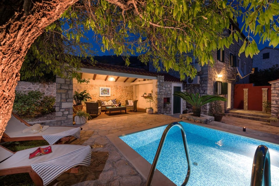 BBQ facilities, Garden, Balcony/Terrace, Swimming pool