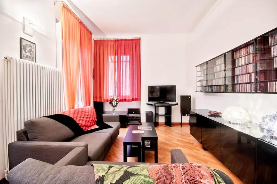 Library, TV and multimedia, Living room, Seating area