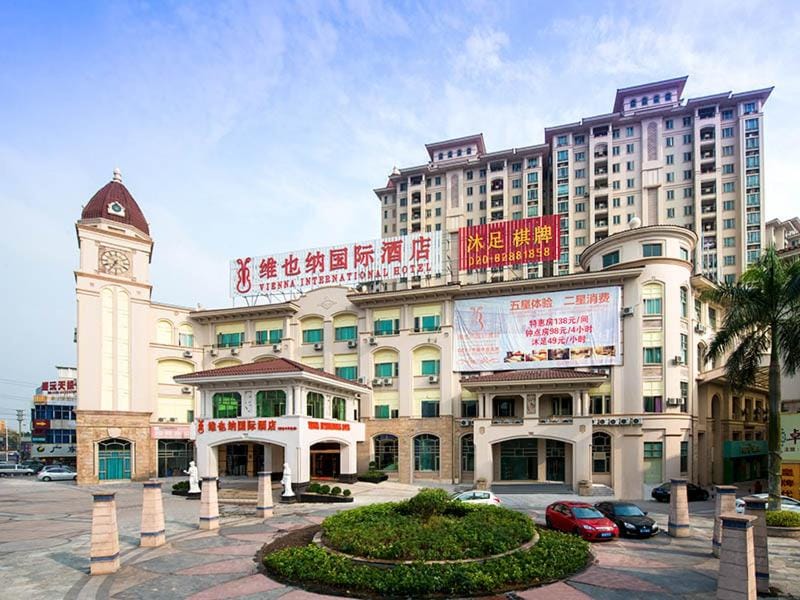 Vienna International Hotel Guangzhou Xintang Jean Fangzhicheng Hotel in Guangzhou