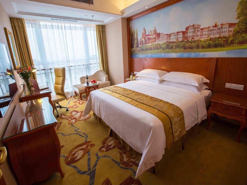 Vienna International Hotel Xi'an Hancheng Lake Hotel in Xian
