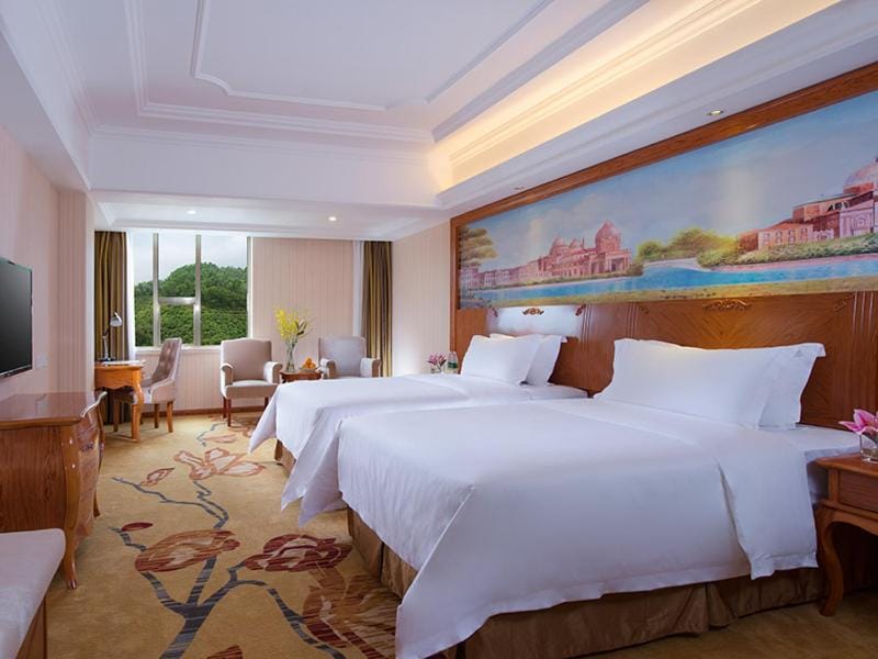 Vienna International Hotel Shenzhen Caopu Jindaotian Hotel in Shenzhen