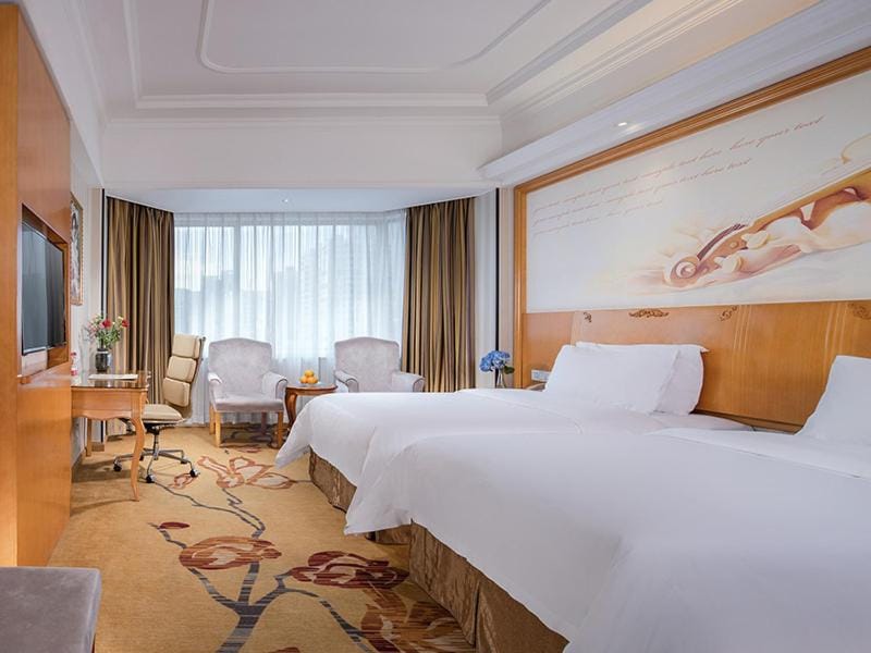 Vienna International Hotel Zhuhai Golden Phoenix Hotel in Guangdong