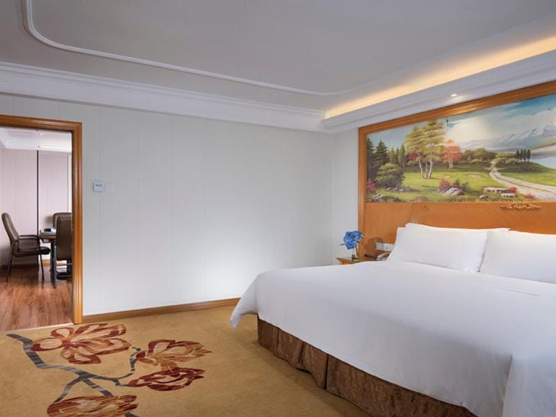 Vienna International Hotel Zhuhai Golden Phoenix Hotel in Guangdong