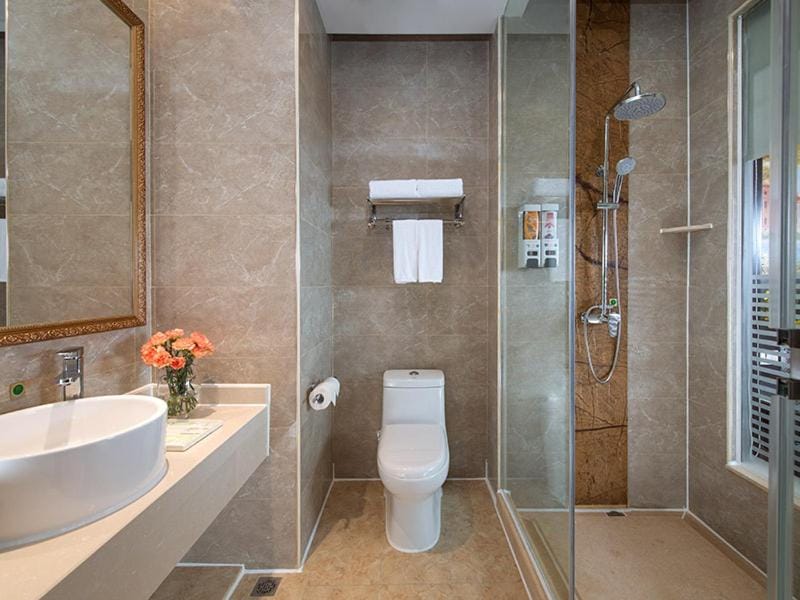 Vienna International Hotel Shenzhen South Huanguan Road Hotel in Shenzhen