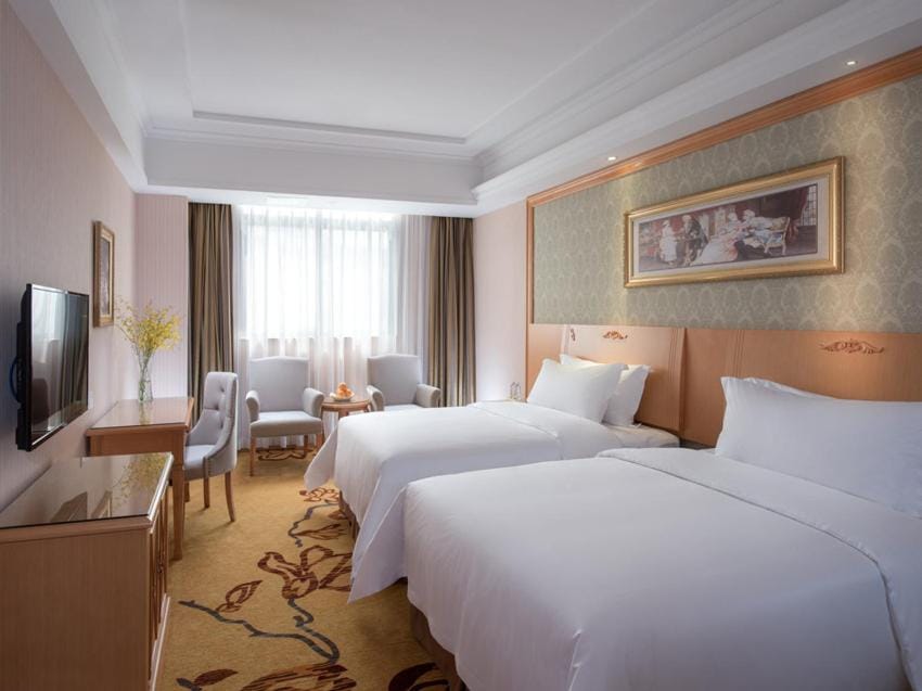 Vienna Hotel Shenzhen Buji Ganli Road Hotel in Shenzhen