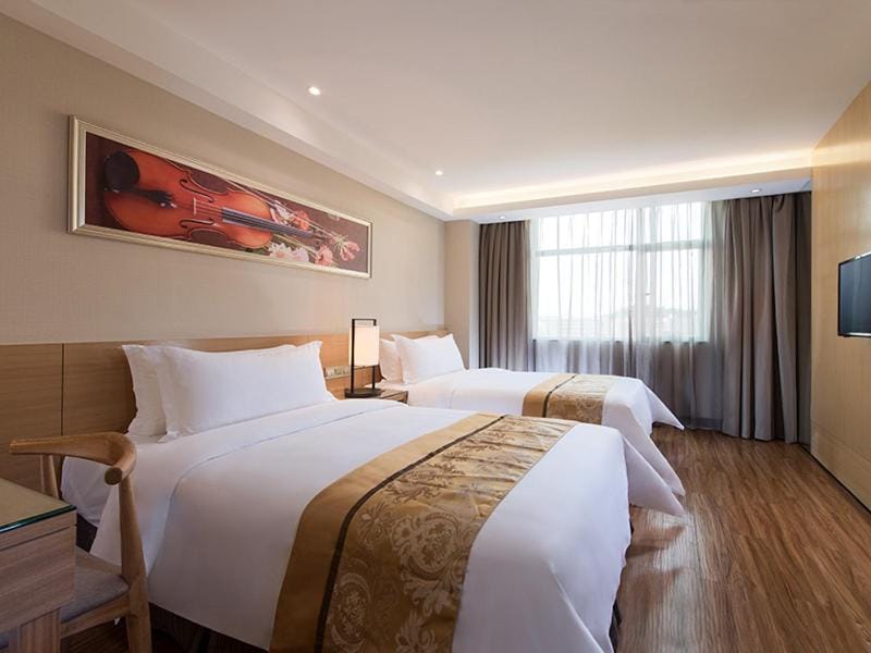 Vienna 3 Best Hotel Shenzhen Pinghu Fumin Road Hotel in Shenzhen