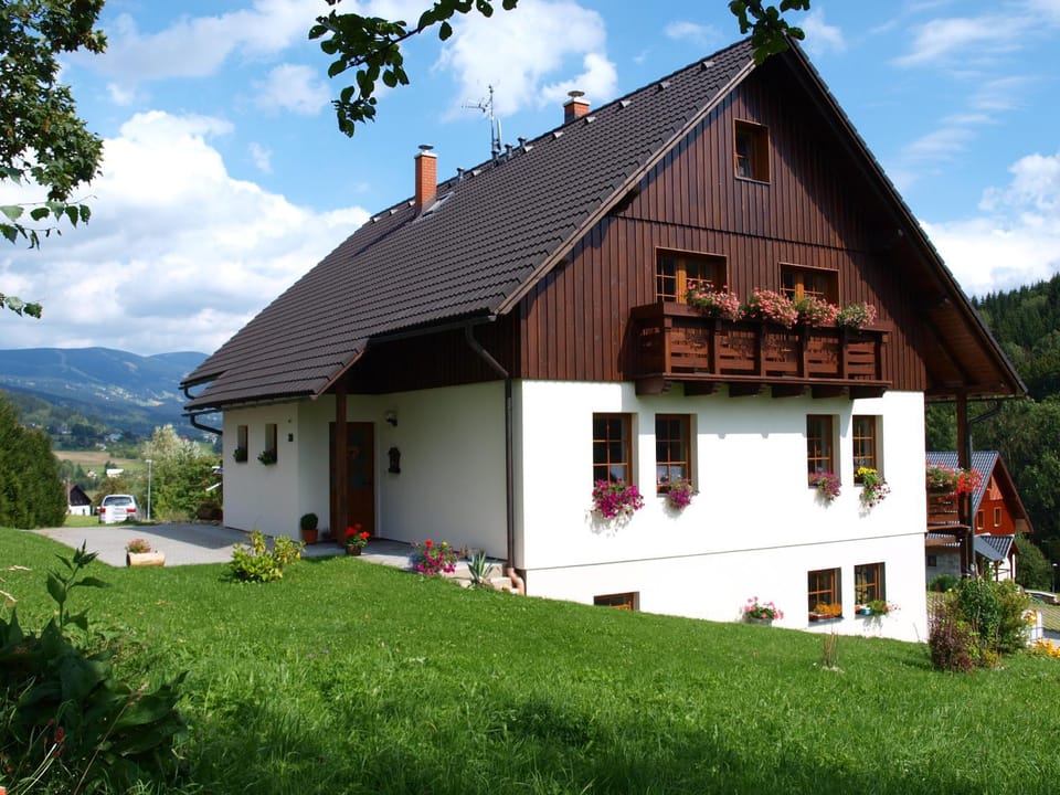 Apartmány Vlasta Bed and Breakfast in Lower Silesian Voivodeship