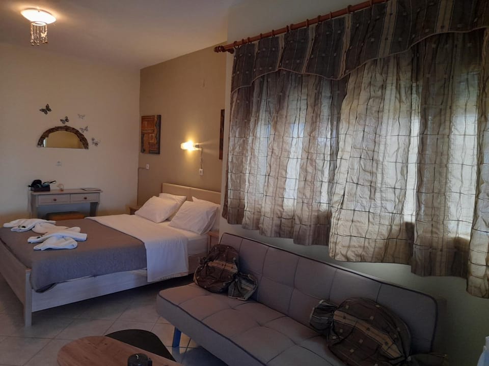 Delfini Apartment hotel in Euboea