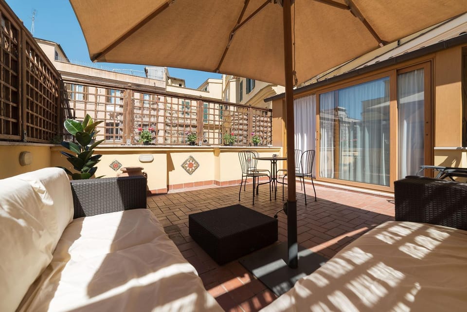 Vatican Luxury Terrace Apartment in Rome