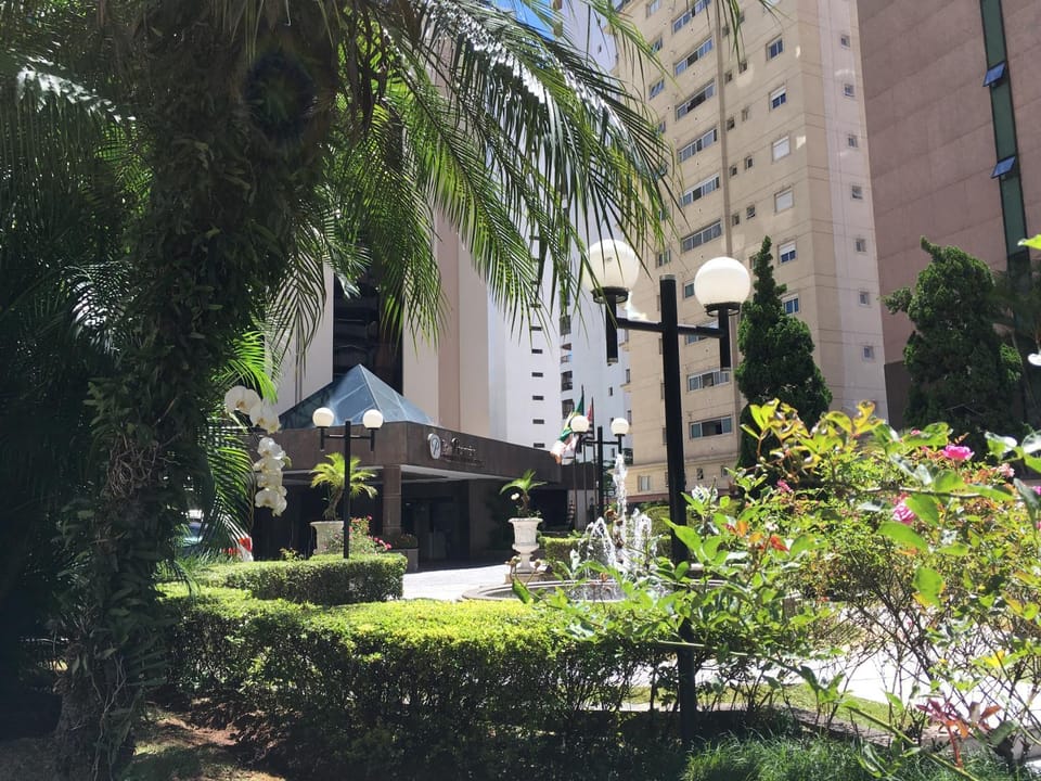 Property building, Facade/entrance, Garden