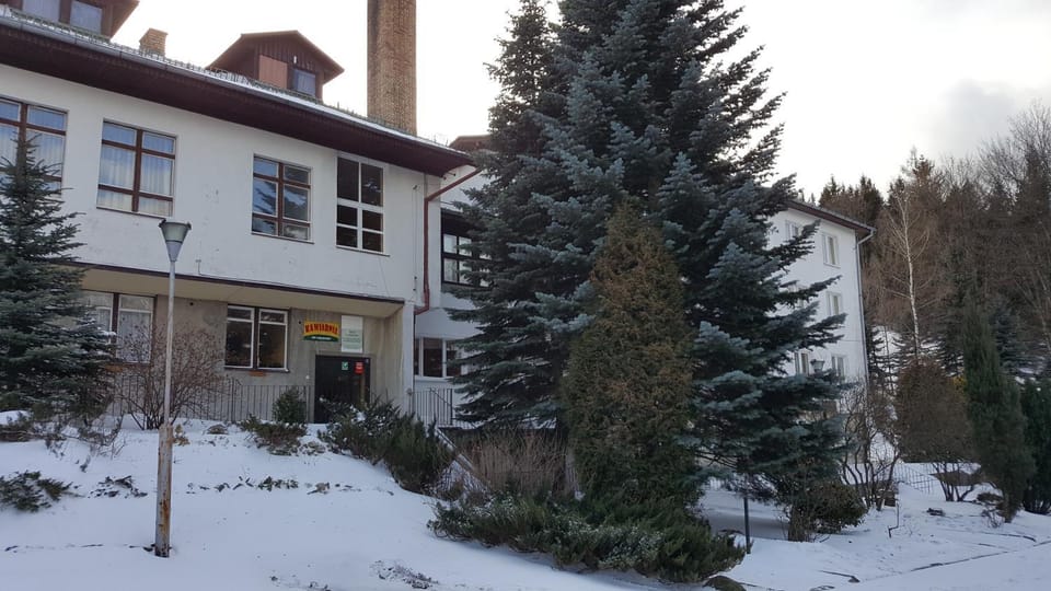 Facade/entrance, Winter