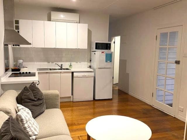 Sorrento Beach Cottages No.1 - in the heart of Sorrento Villa in Melbourne Road