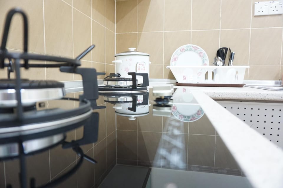 Kitchen or kitchenette, Communal kitchen