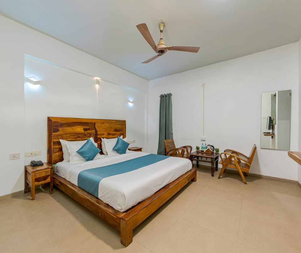 Bed, Photo of the whole room, Bedroom, air conditioner